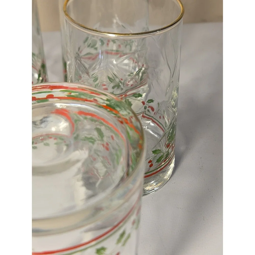 Vtg Glass HOLLY BERRY Christmas Drinking Glasses Tumblers Set of 4